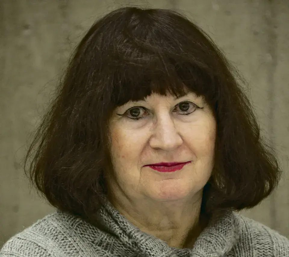 Catherine Mills redimentionne